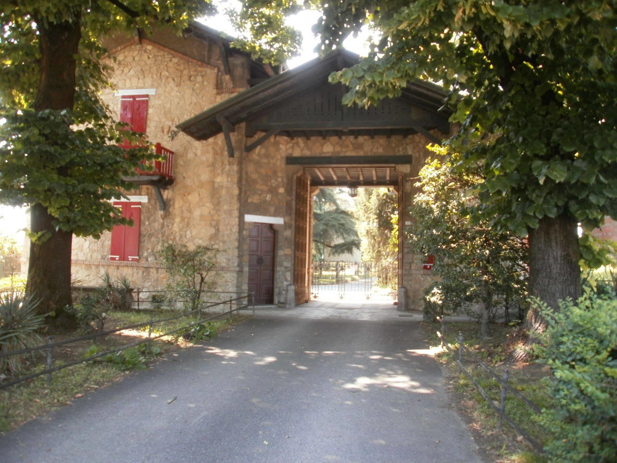 Albergo Villa & Roma Pallazzolo sullʼOglio Exterior foto